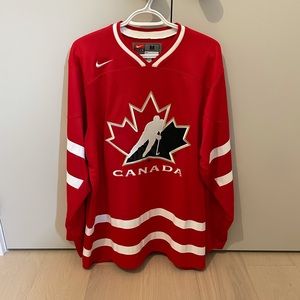 Nike hockey Canada jersey iihf (MEDIUM)